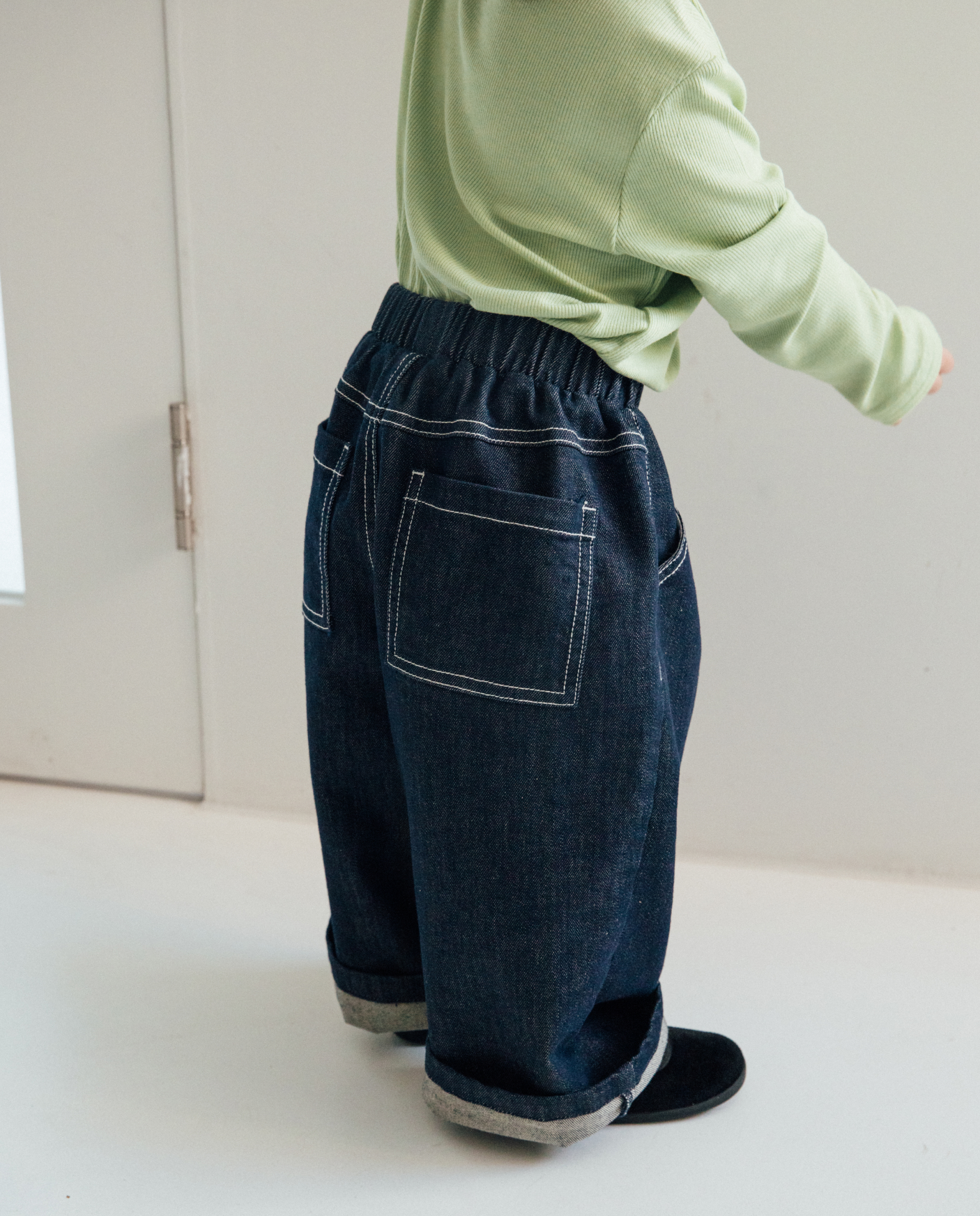 클래식 와이드 핀턱 데님 팬츠