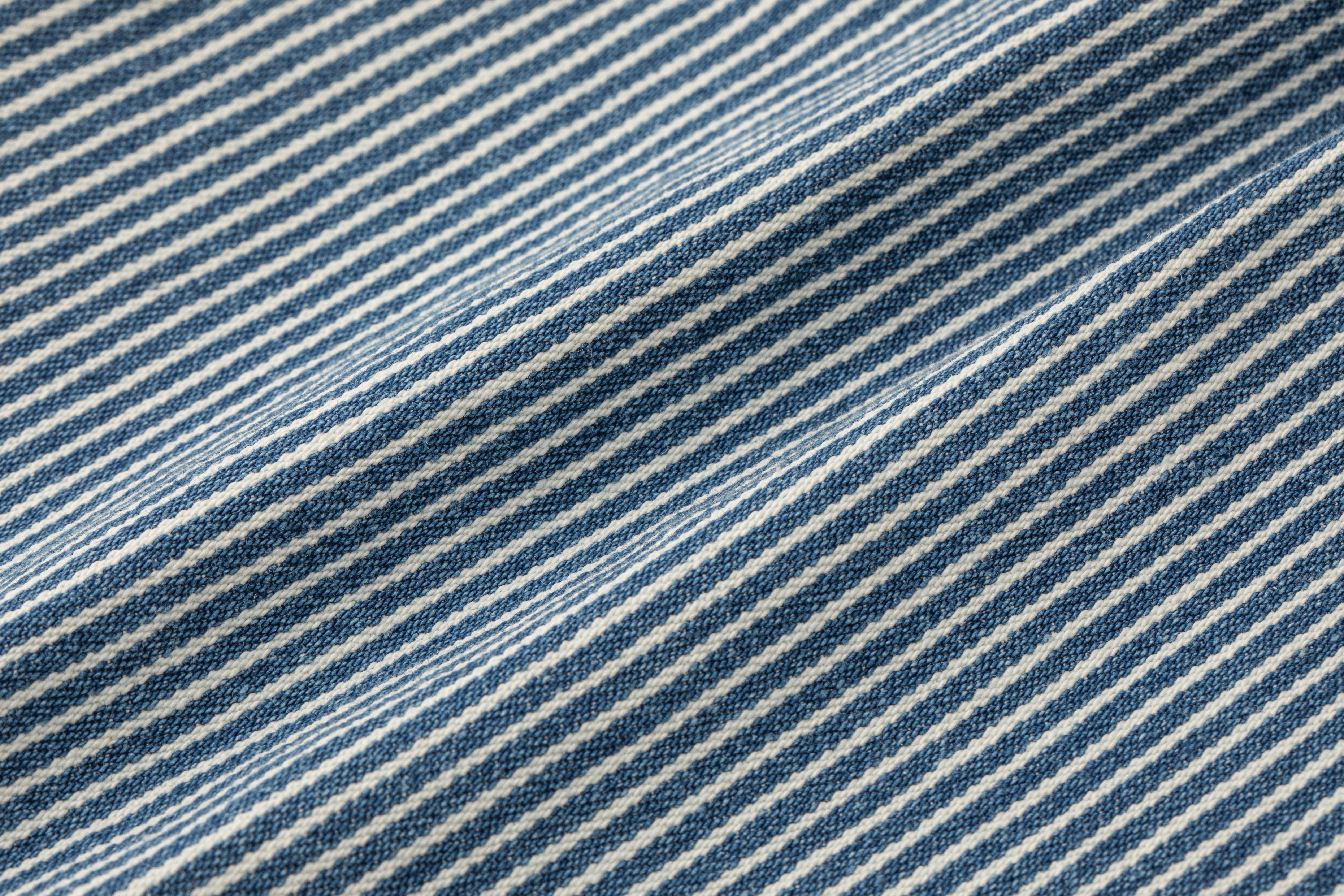 스트라이프 데님 와이드팬츠 소재 특장점