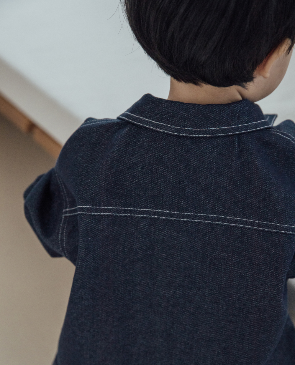 논페이드 데님 셔츠자켓