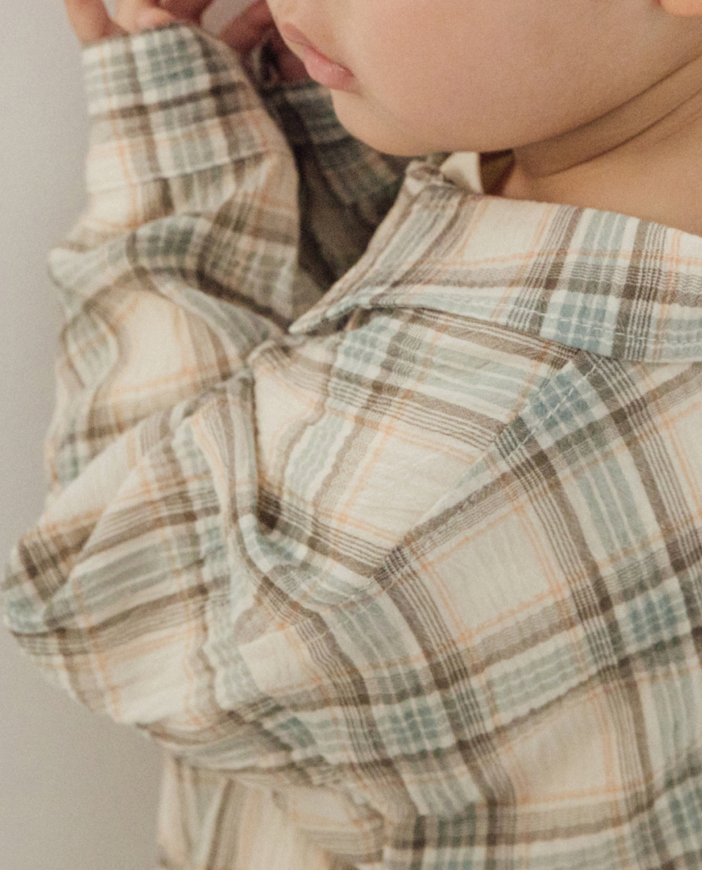 エアリーチェックシャツ