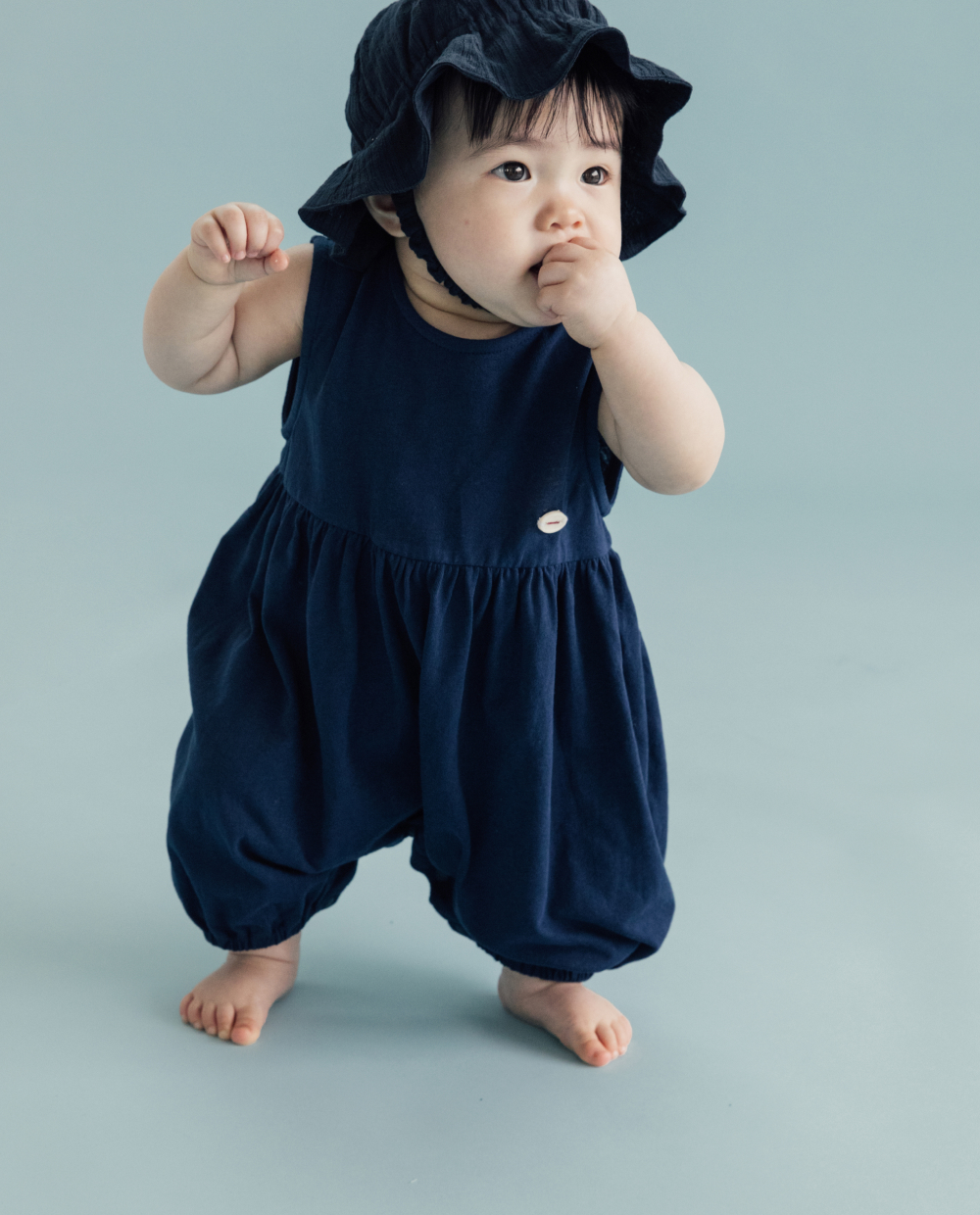 風通し抜群！リネン ノースリーブ ロンパース