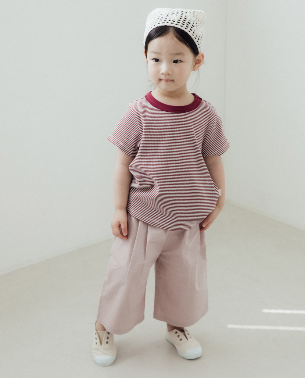 핀스트라이프 슬림핏 티셔츠