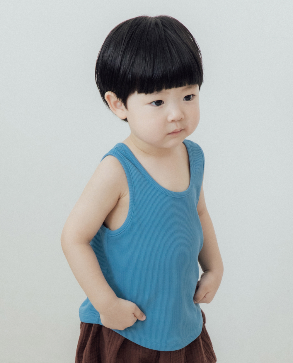 라이트 골지 민소매 티셔츠