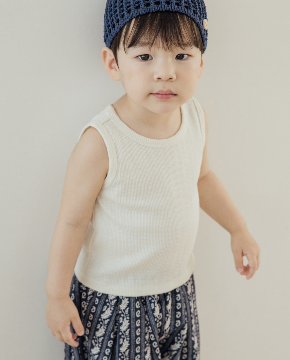 쟈가드골지 민소매 티셔츠