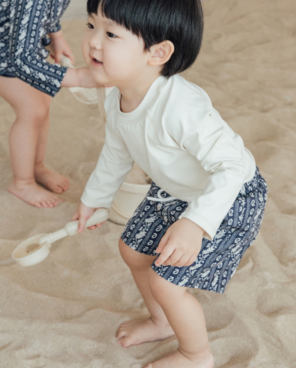 UVカットグラフィックスイムショーツ