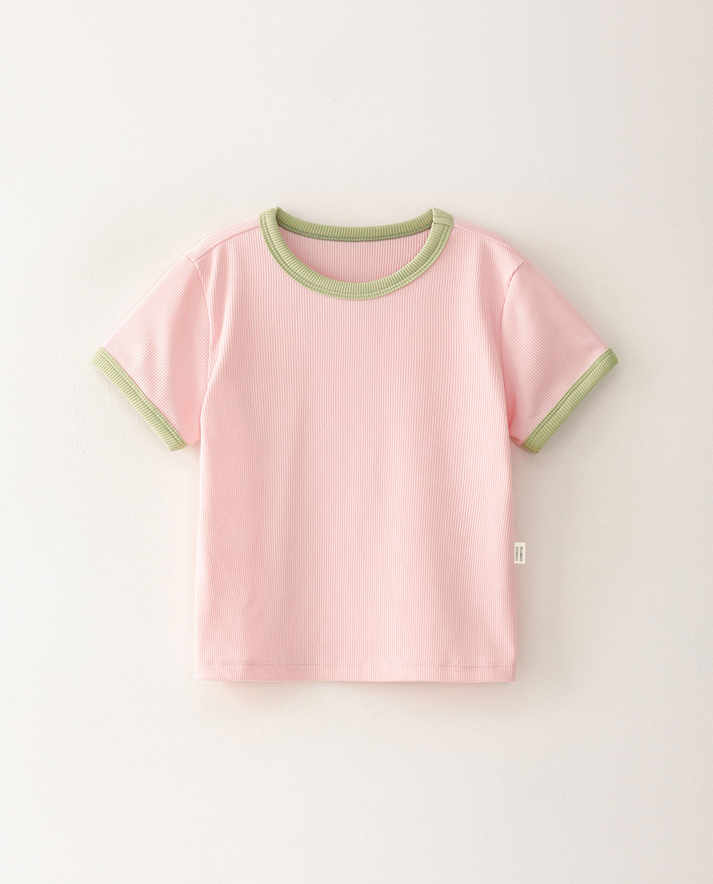 ピンク