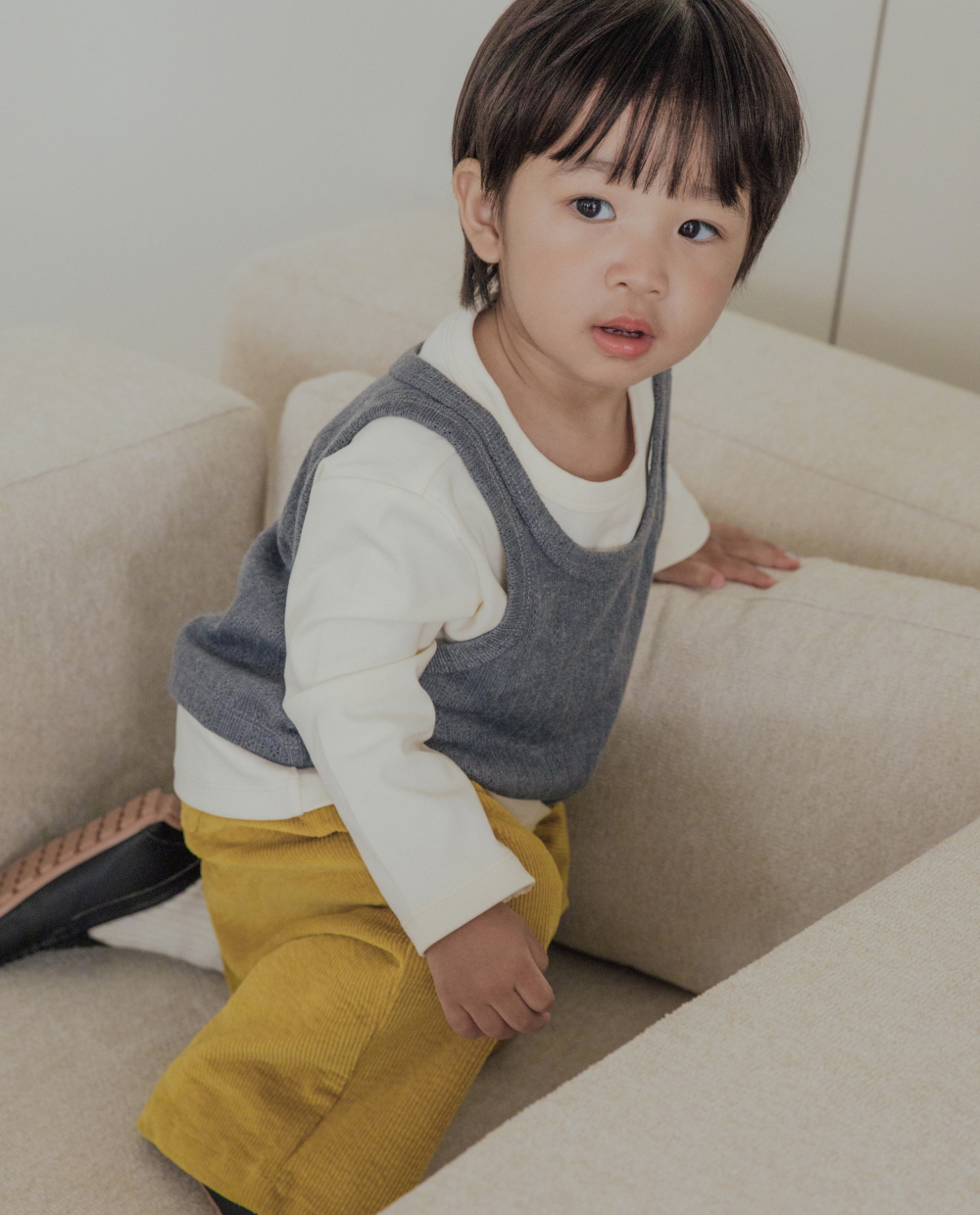 ジャガードアイレットベスト