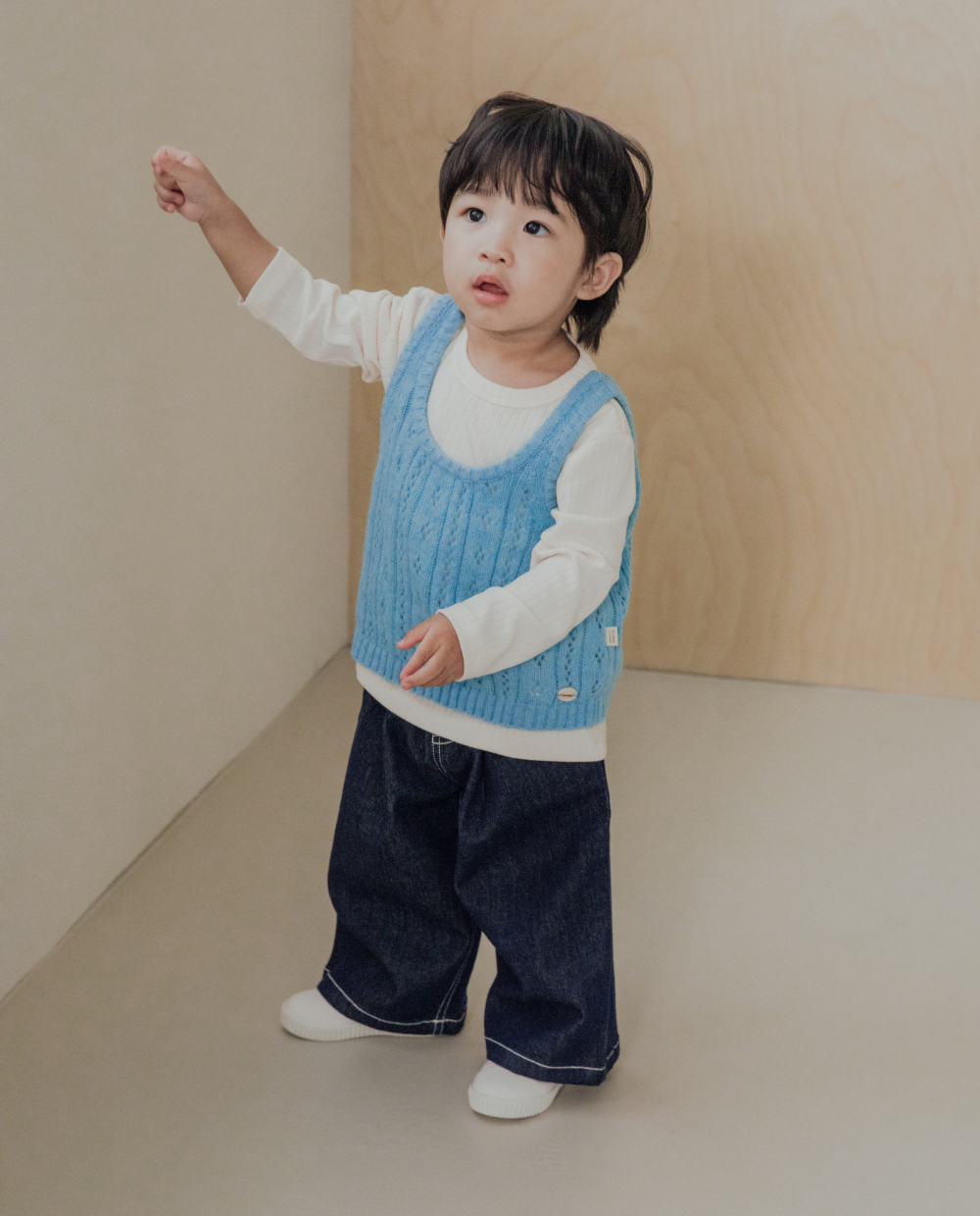 울아일렛 니트 베스트