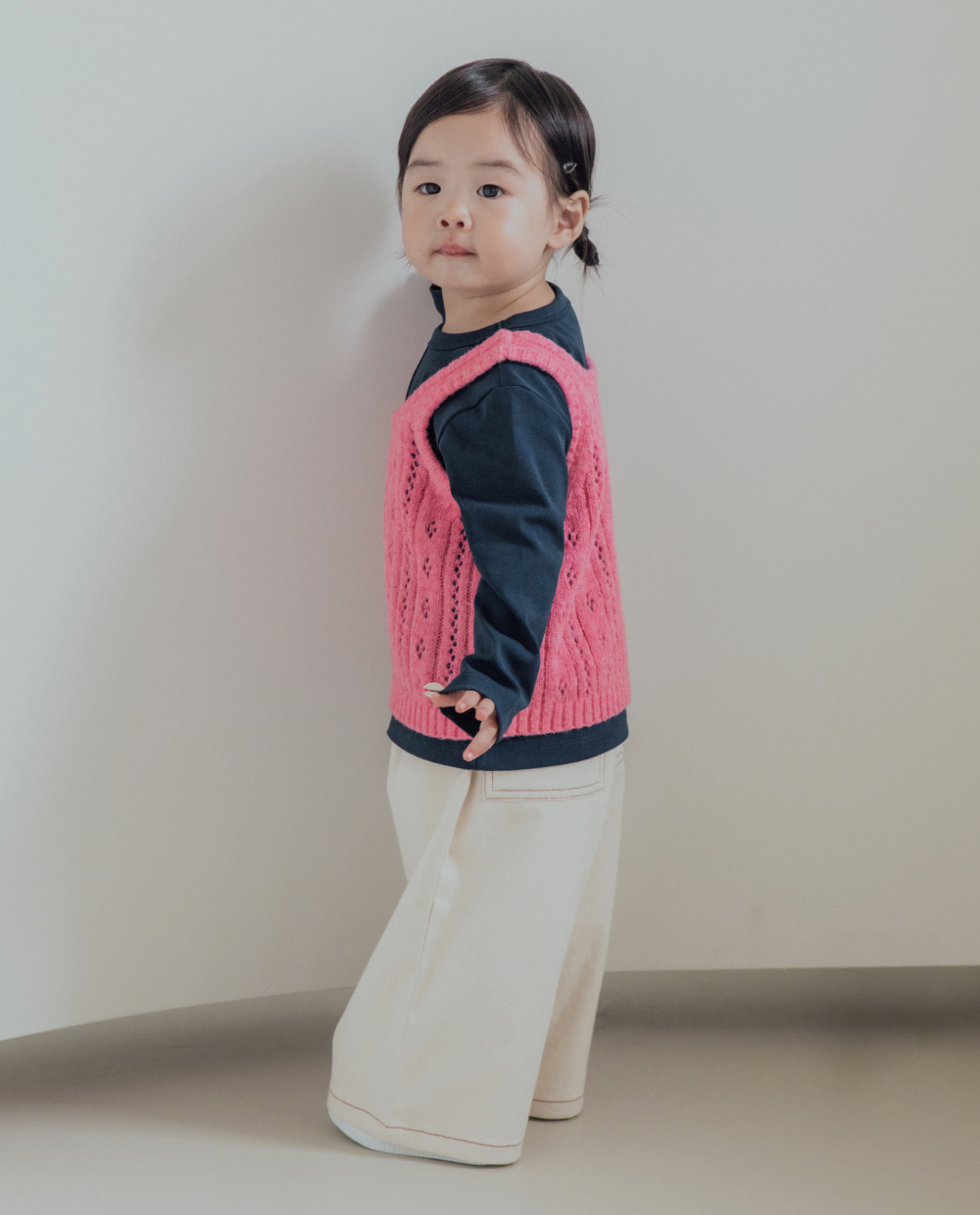 울아일렛 니트 베스트