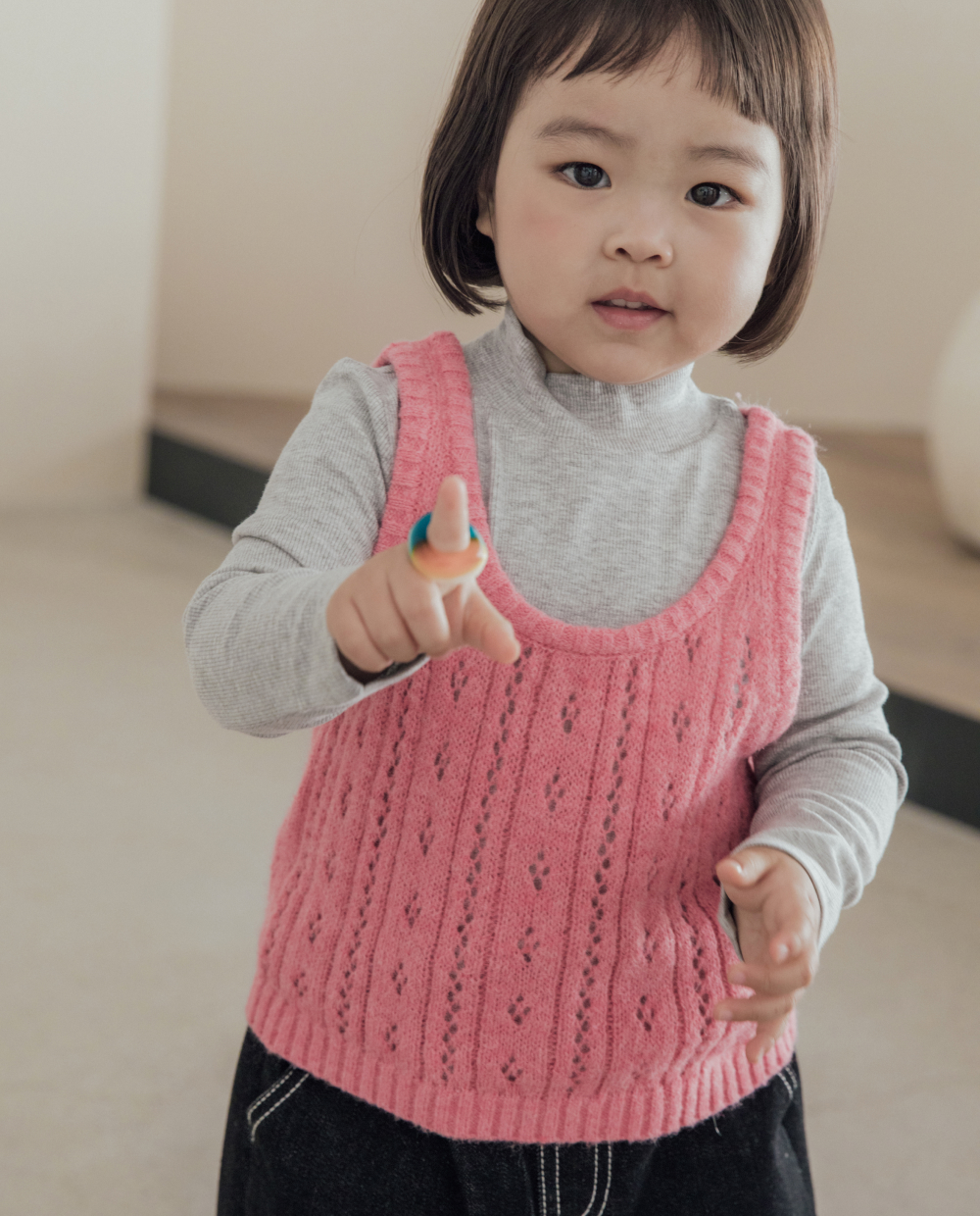 울아일렛 니트 베스트