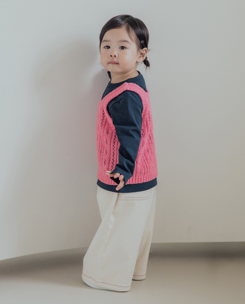울아일렛 니트 베스트