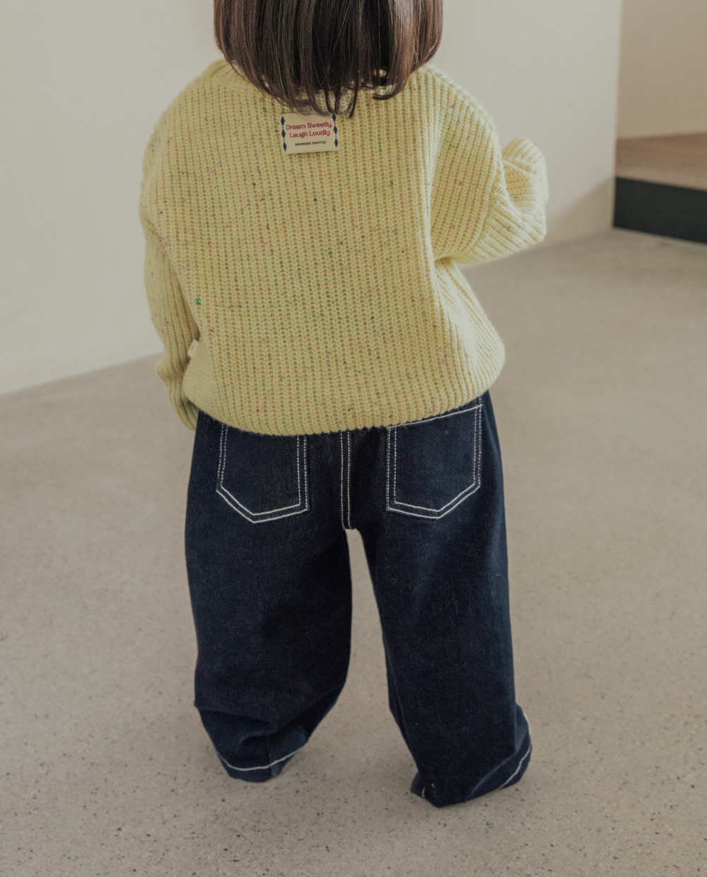 もちもちストレッチ カーブドデニムパンツ