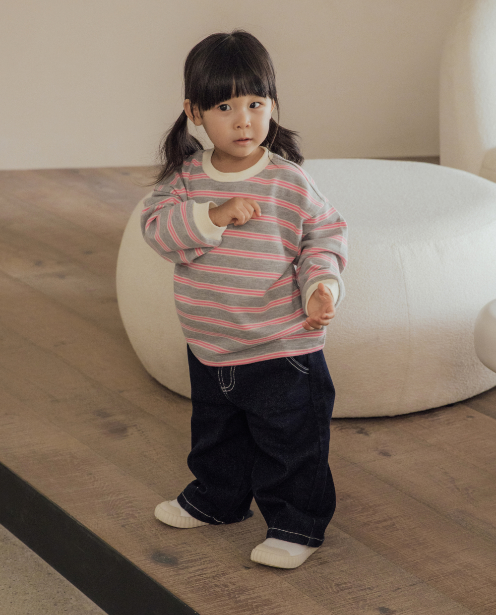 もちもちストレッチ カーブドデニムパンツ