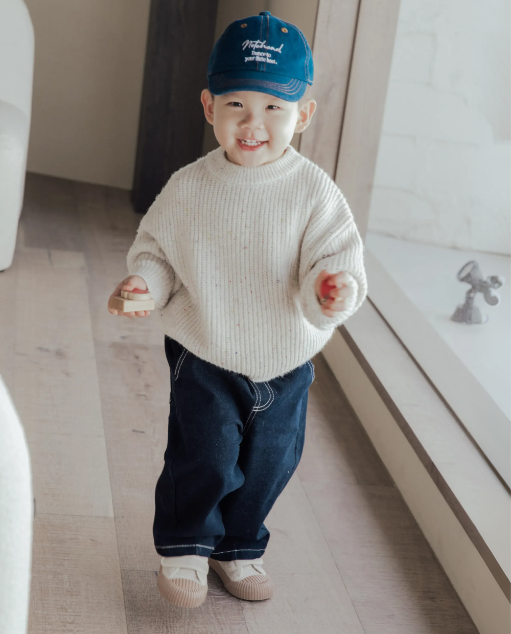 もちもちストレッチ カーブドデニムパンツ