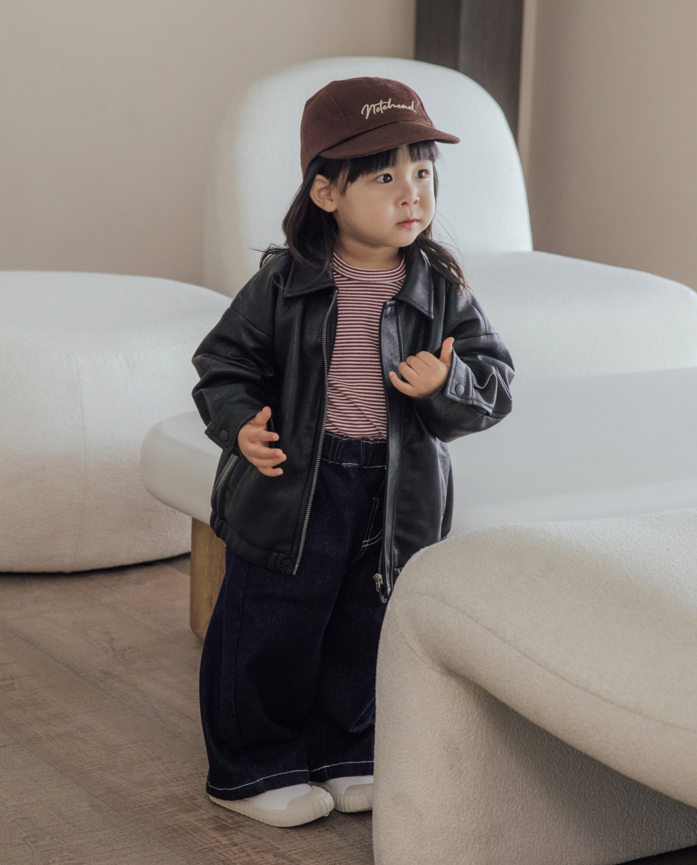 もちもちストレッチ カーブドデニムパンツ