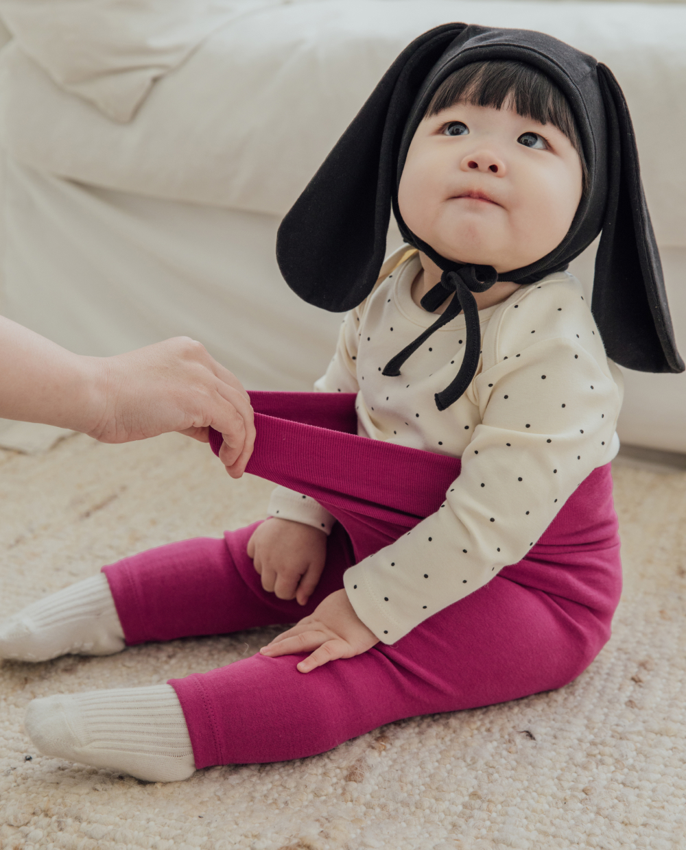ソフトリーでふんわりもちもち、ゆったりフィットでお腹までしっかりカバーするレギンス