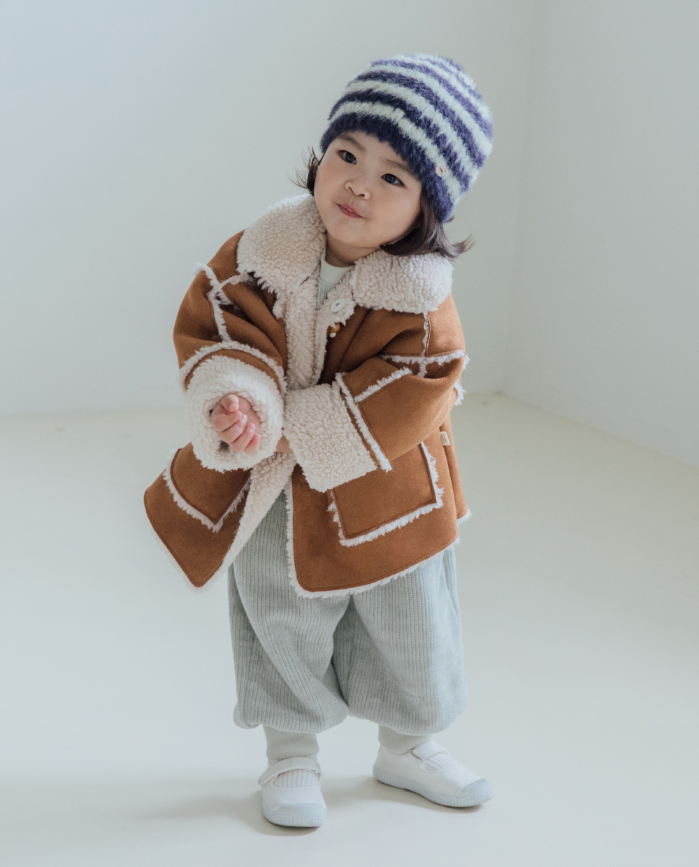 부클 무스탕 코트