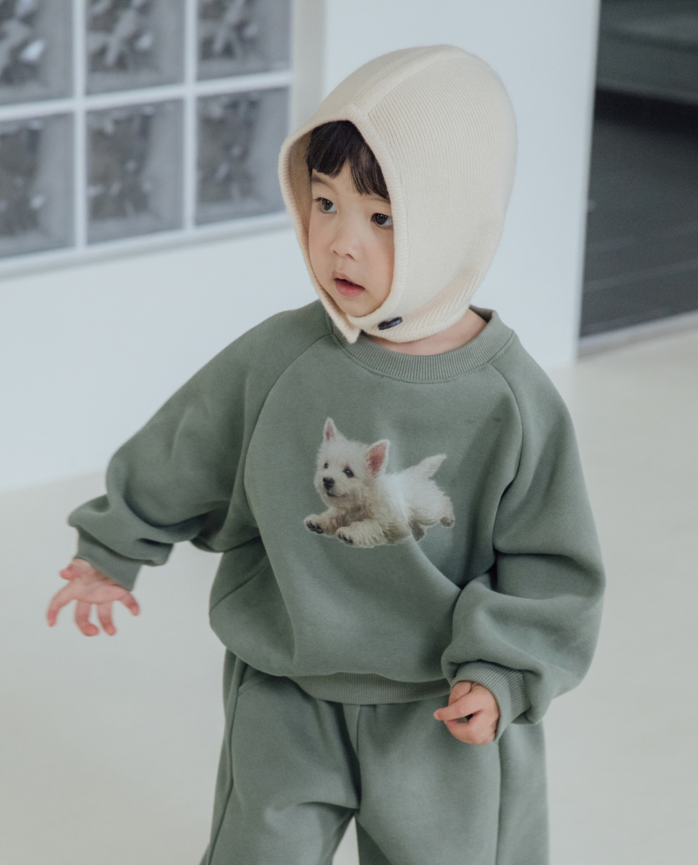 【起毛】ふかふかミンク裏起毛 犬グラフィック トレーナー