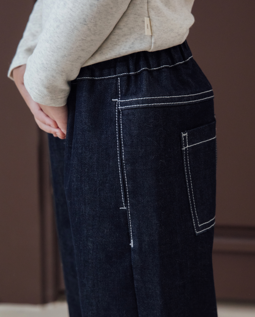 [起毛] しっとりストレッチ カーブド デニムパンツ