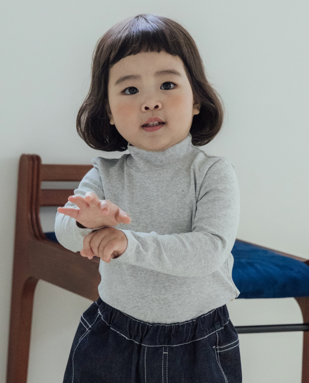 ソフティ ポワンニョン ハイネック スリムフィット Tシャツ 