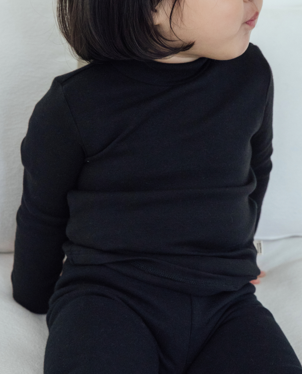 ソフティ ポワンニョン ハイネック スリムフィット Tシャツ 