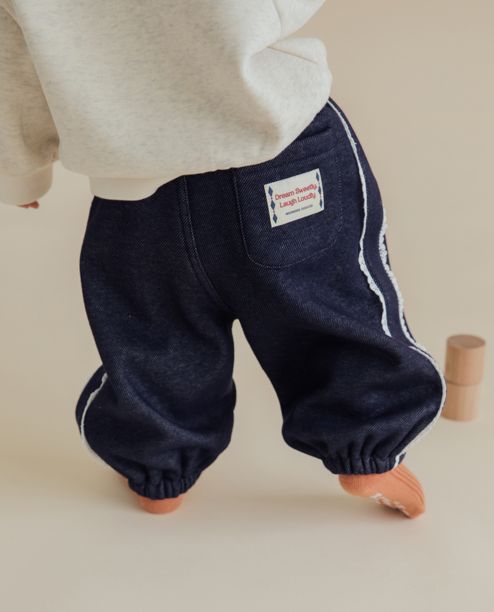 [裏起毛]バルーンフィット レースデニムパンツ