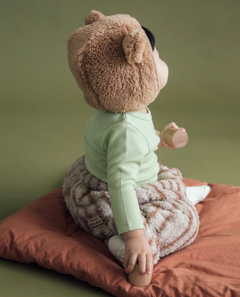 포근밍크 양면퍼 볼륨 조거팬츠