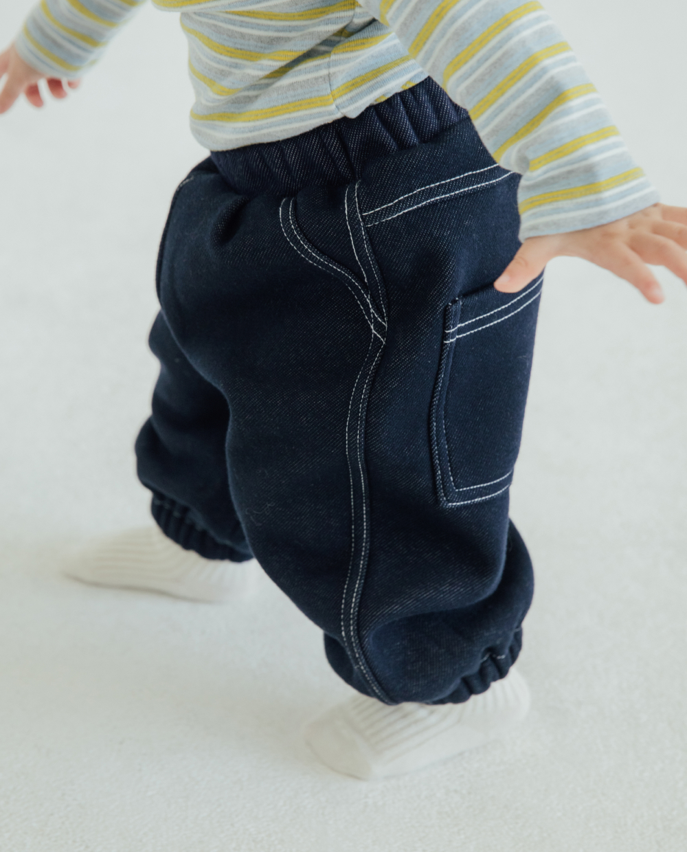[起毛]バルーンフィット デニムパンツ